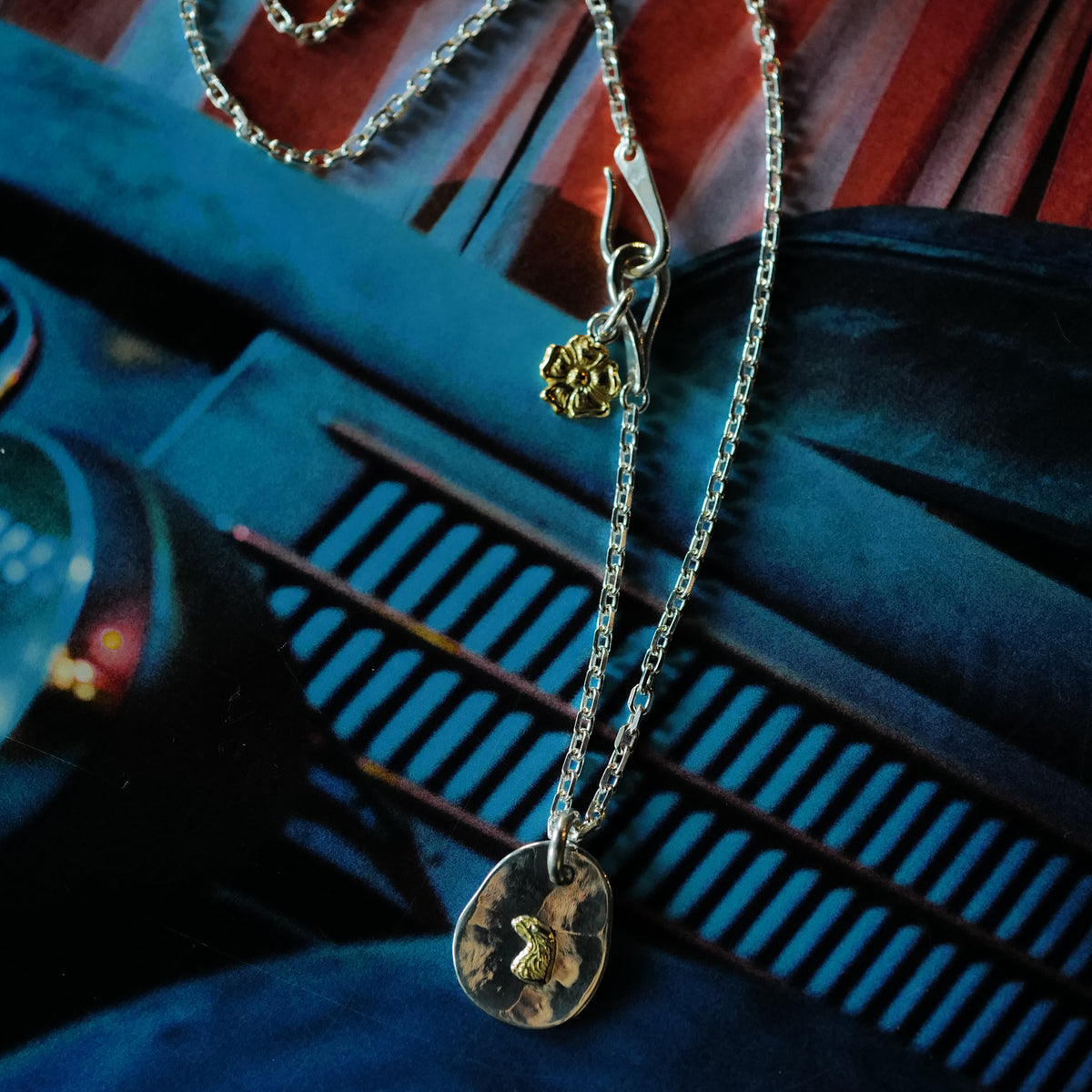 Larry Smith Eagle Head Pendant Necklace – BROGUE