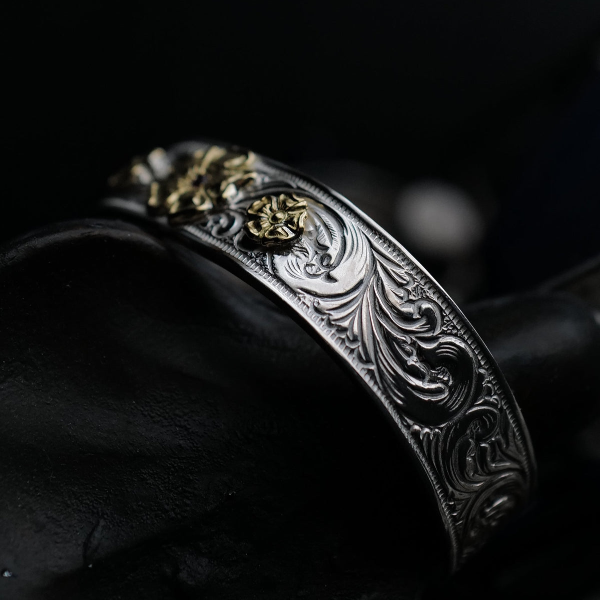 Larry Smith Karakusa 3 Roses Bracelet – BROGUE