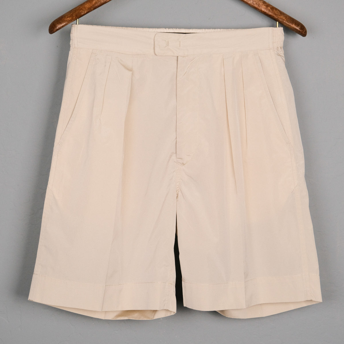 Old Joe Pleated Silk Sporting Shorts – BROGUE