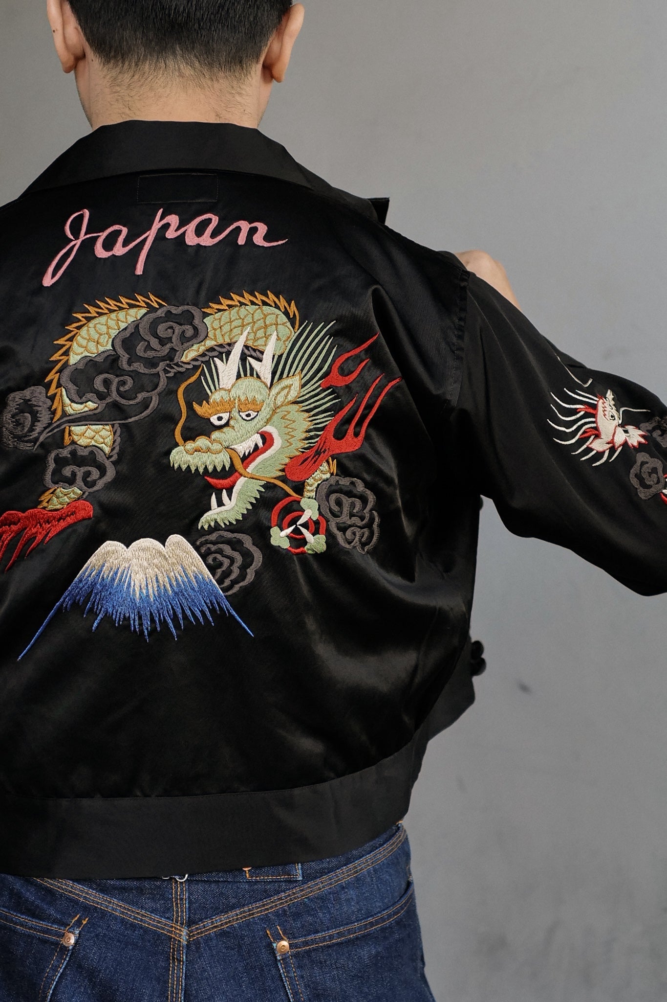 Finally, the 15 years anniversary souvenir shirt jacket arrived