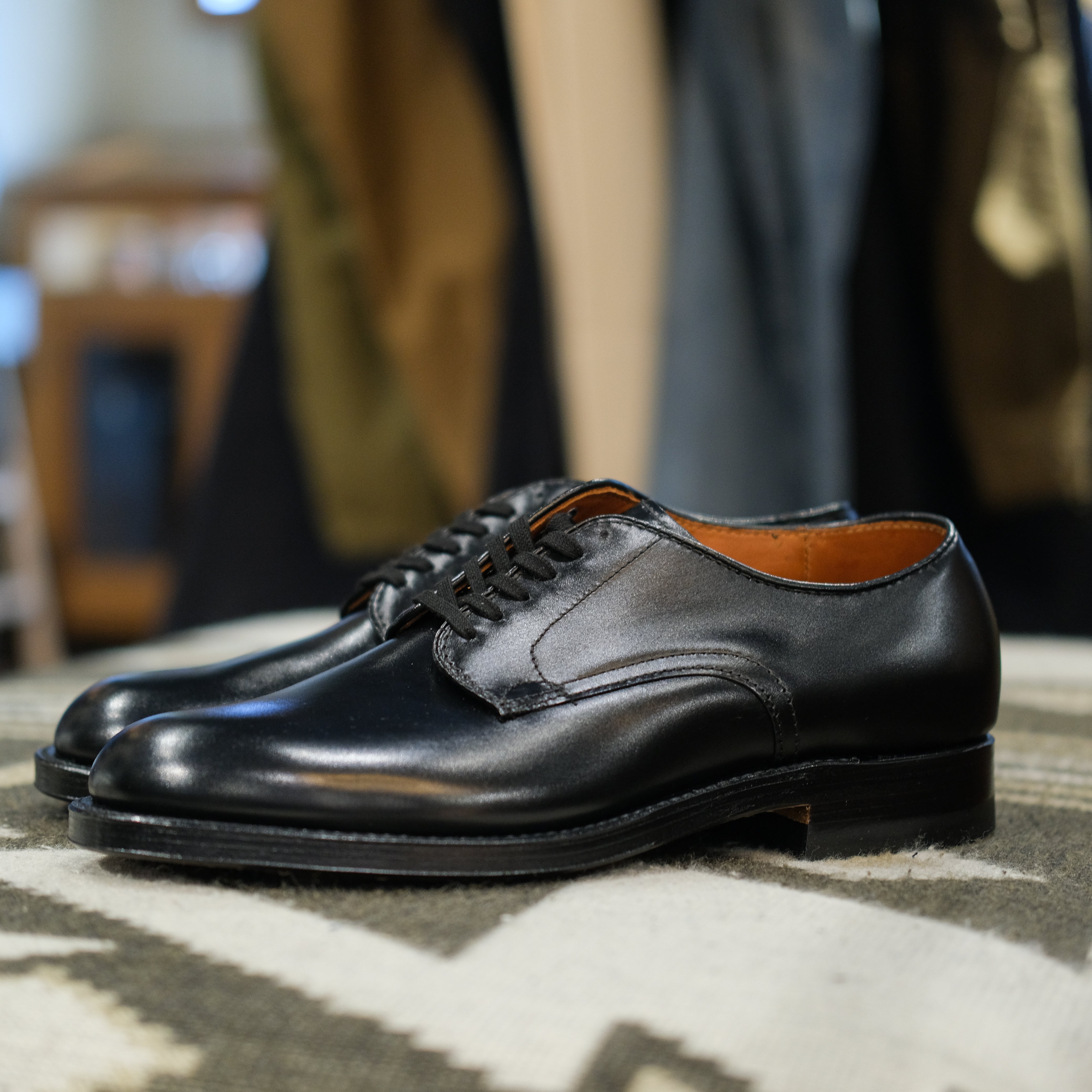 Brogue 完全ガイド ── 1940年型軍用靴から海軍将校ブルーチャーへ、Aldenのミリタリーヘリテージ