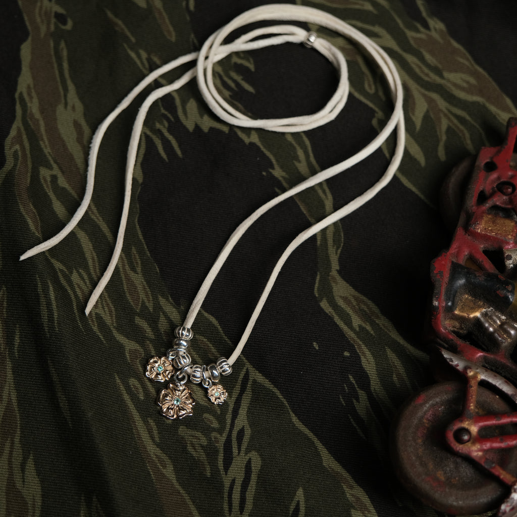Larry Smith Emerald Rose Gold Karakusa Roses Necklace