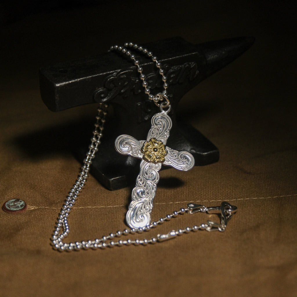 Larry Smith 18K Rose Center Karakusa Cross Necklace