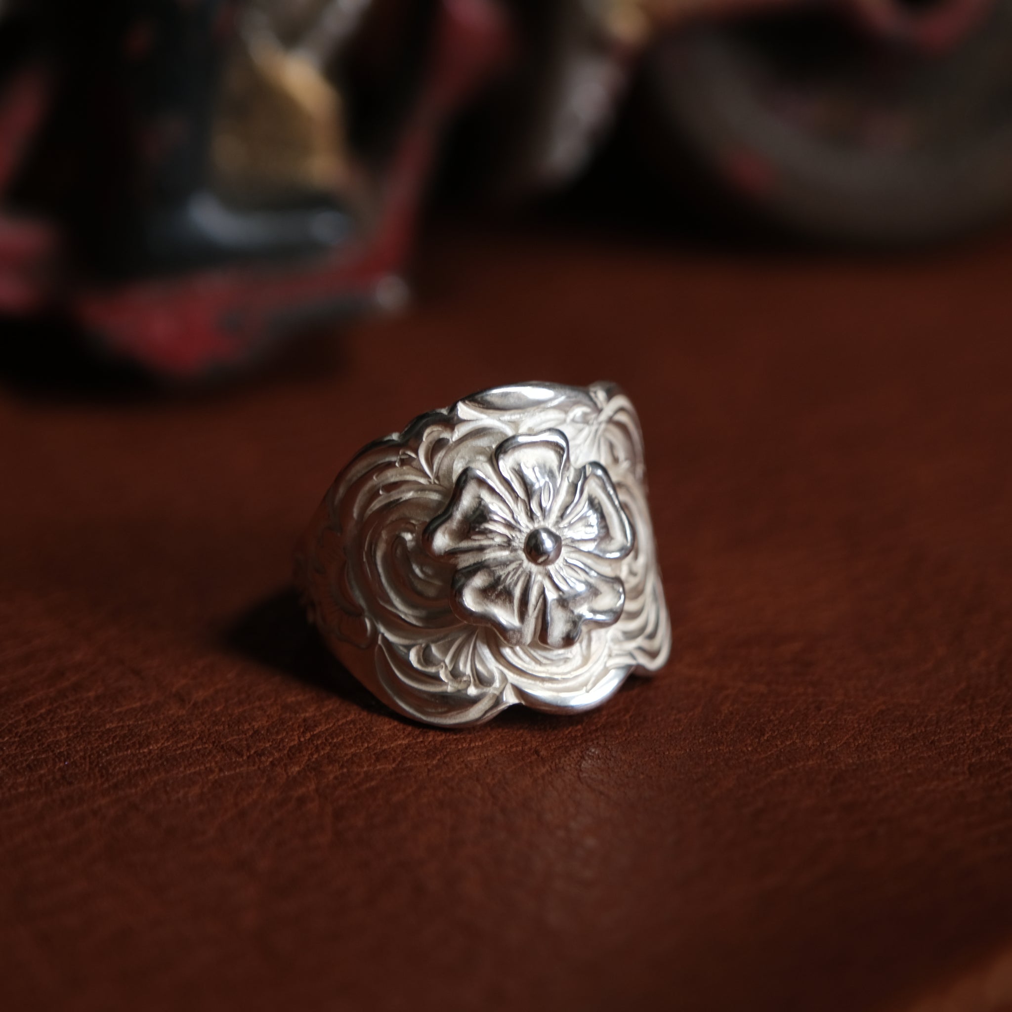 Larry Smith Karakusa Rose Ring – BROGUE