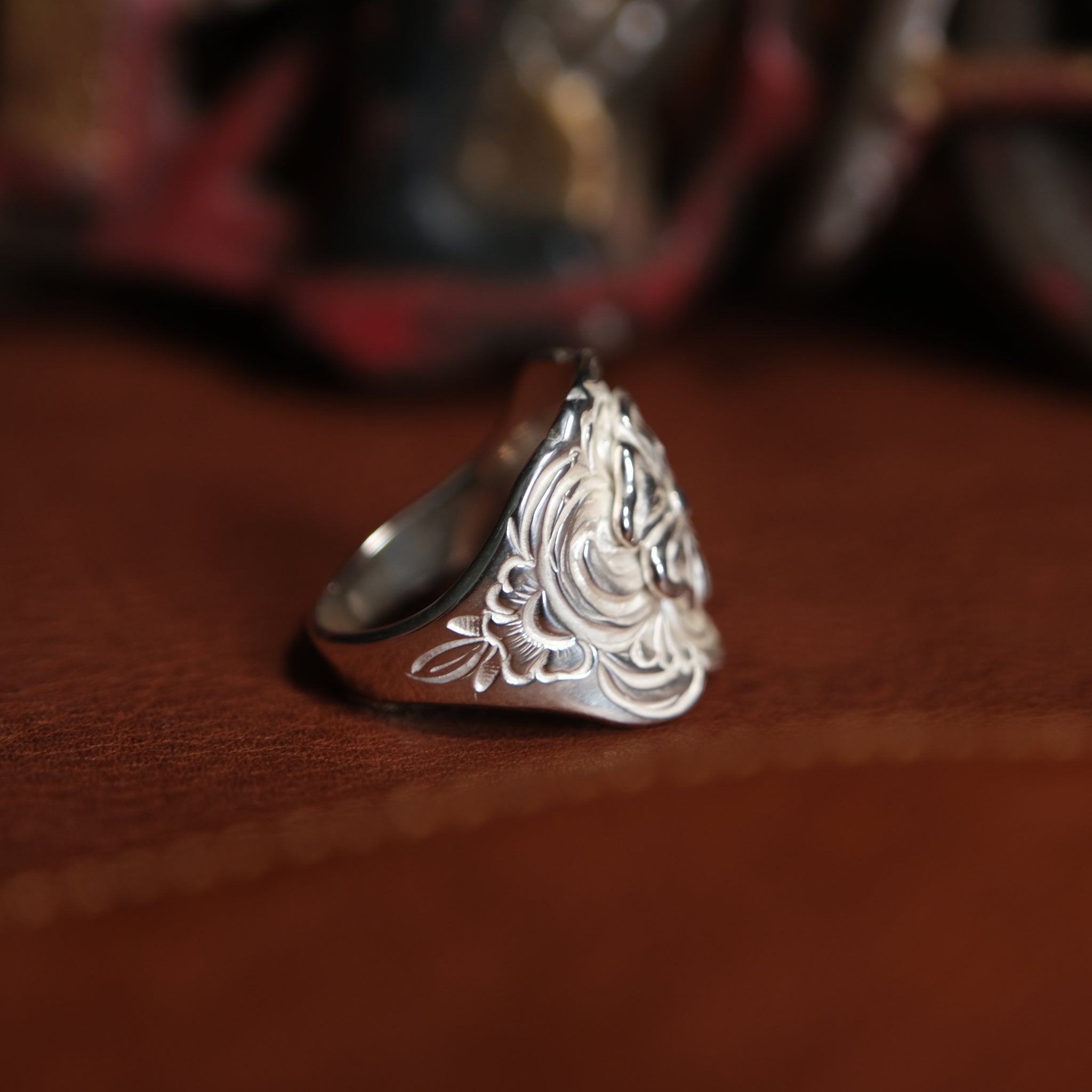 Larry Smith Karakusa Rose Ring – BROGUE