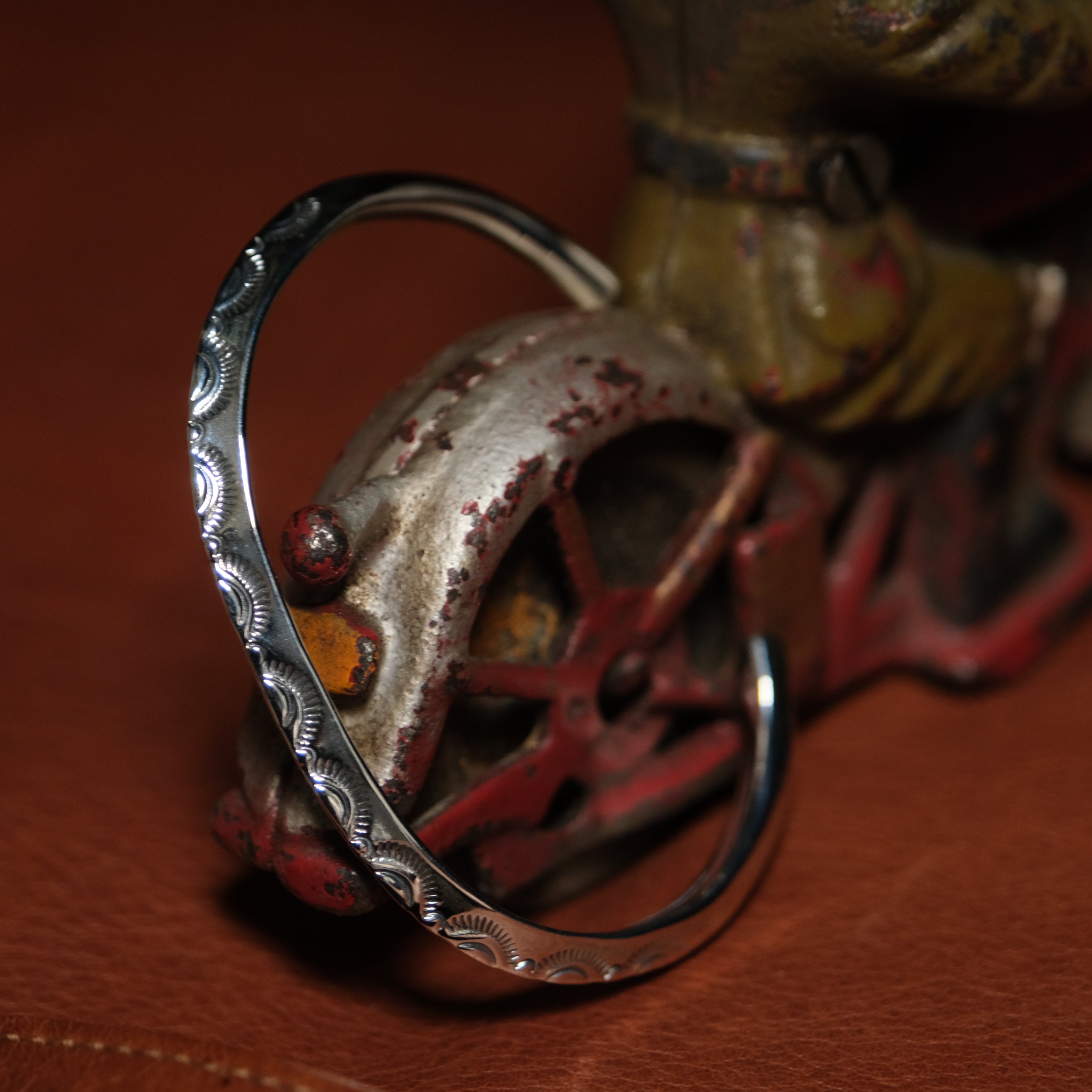 アクセサリー LARRY SMITH TRIANGLE BRACELET MG_0715.jpg?v=1731064234