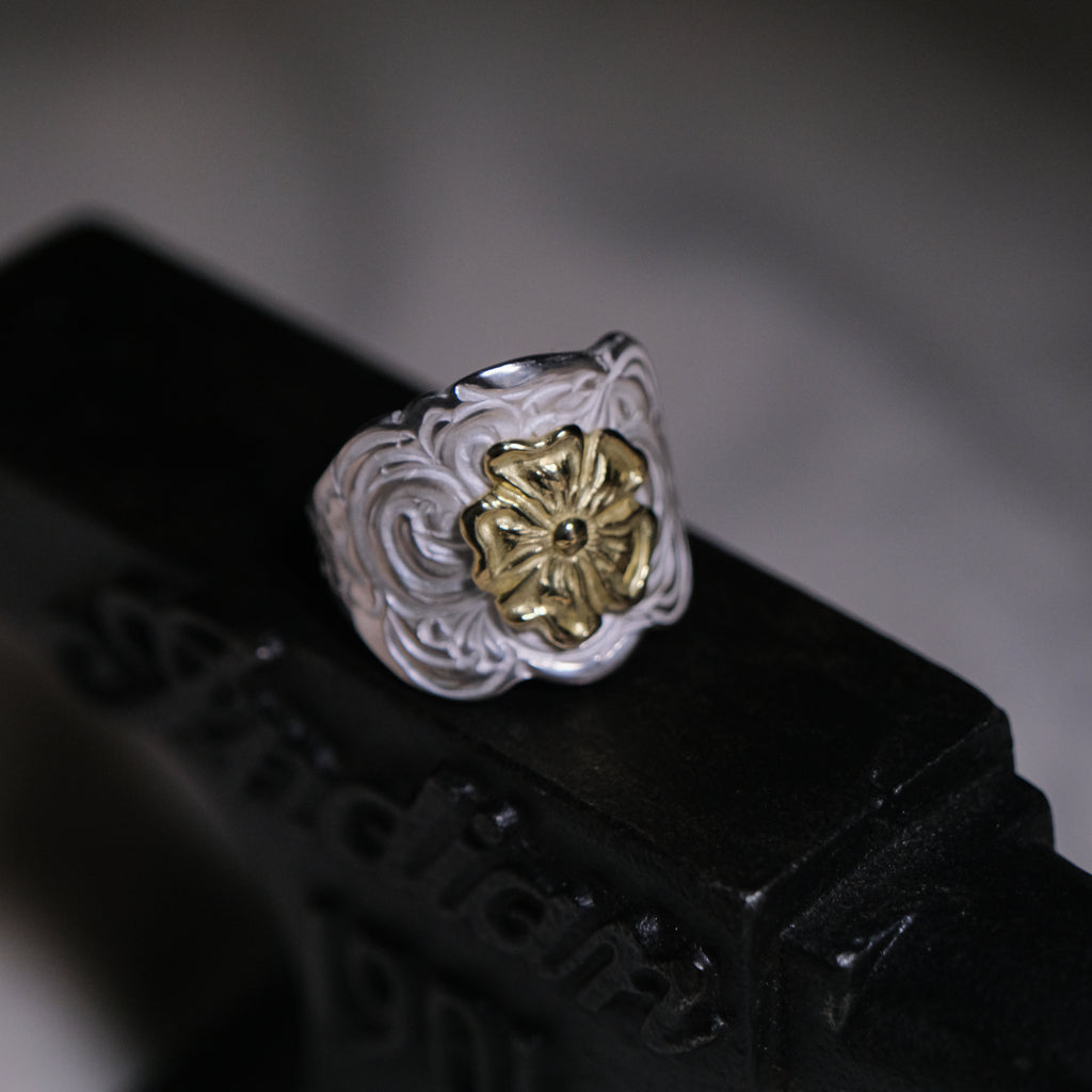 Larry Smith Karakusa Rose Ring (18k Gold Accent)