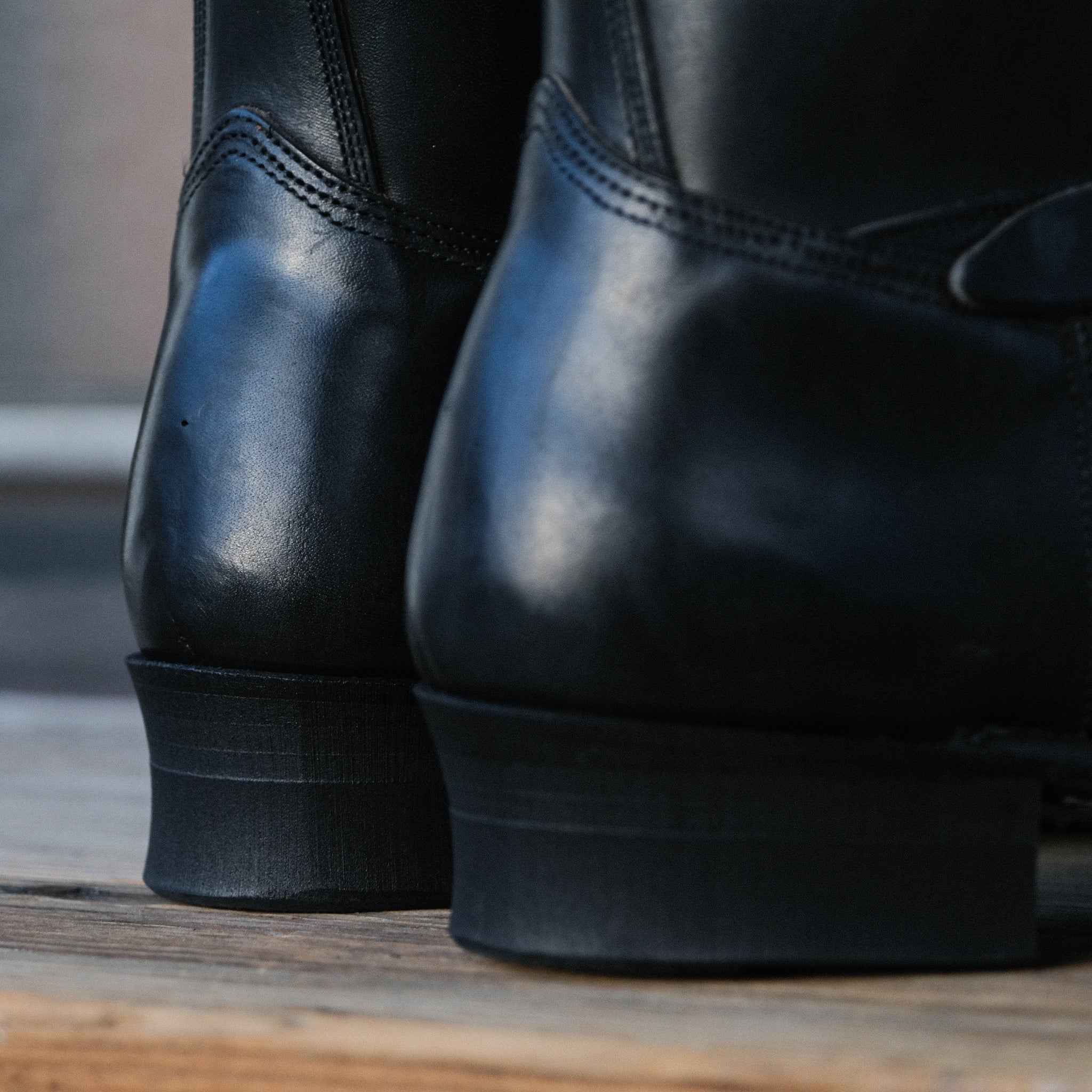 Old Joe - “The Engineer” Artisan Leather Boots – BROGUE