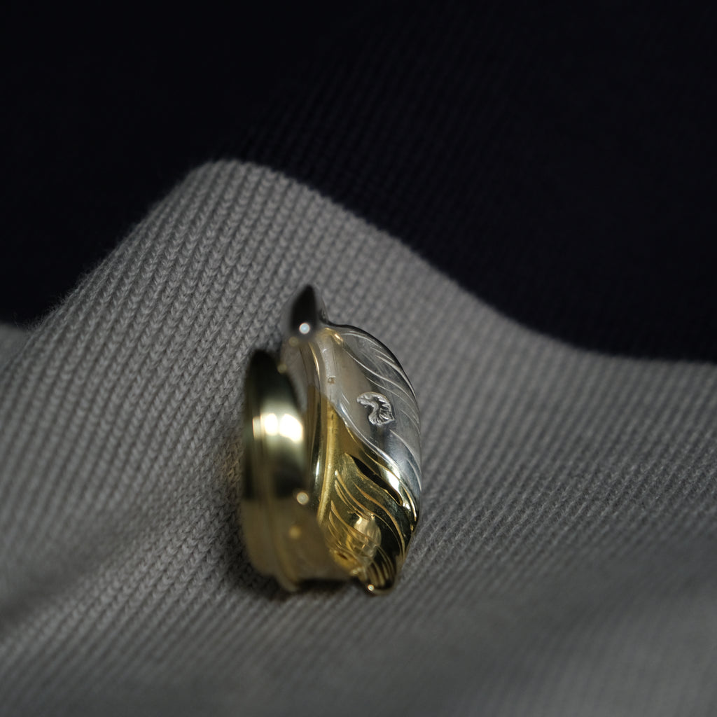 Larry Smith Kazekiri Feather Ring 18k Gold Accent – BROGUE