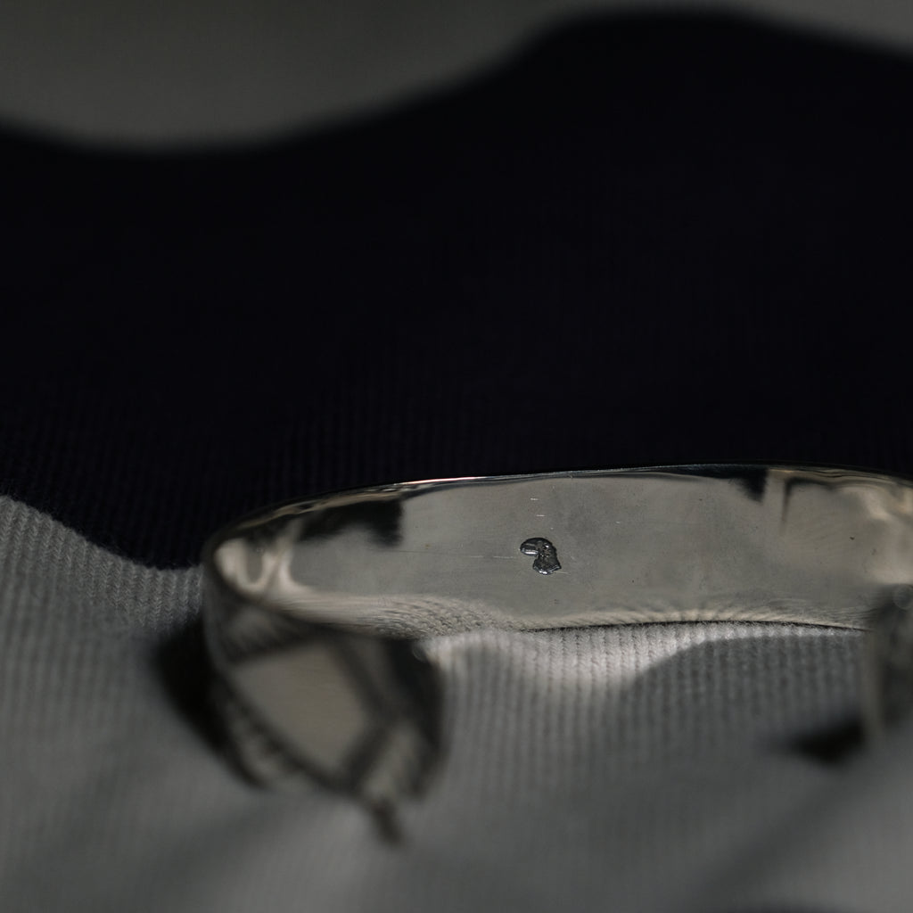 Larry Smith Eagle Head Stamped Bracelet – BROGUE