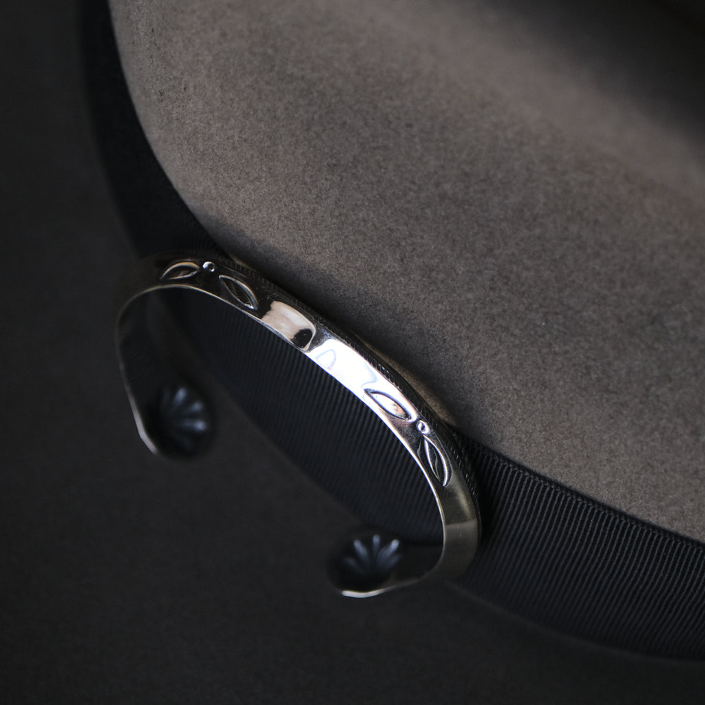 Larry Smith Triangle Side Shell  Bracelet