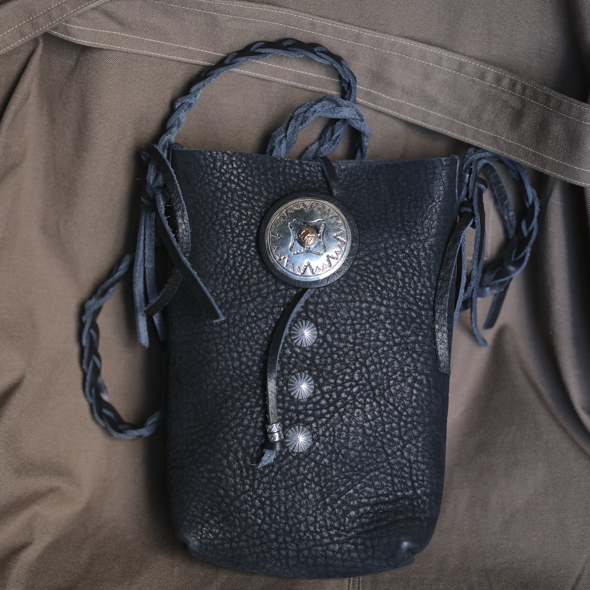 Lucky John – BROGUE