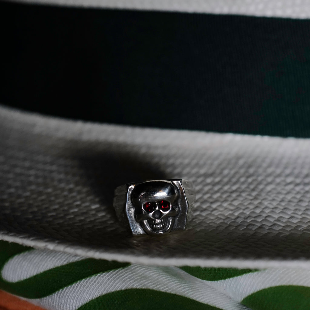 Attractions -Skull Signet Ring