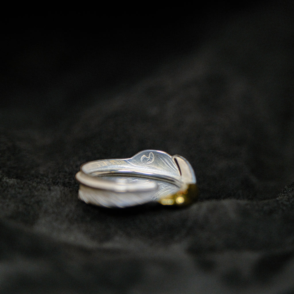 Larry Smith 18k Eagle Head Kazekiri Feather Ring