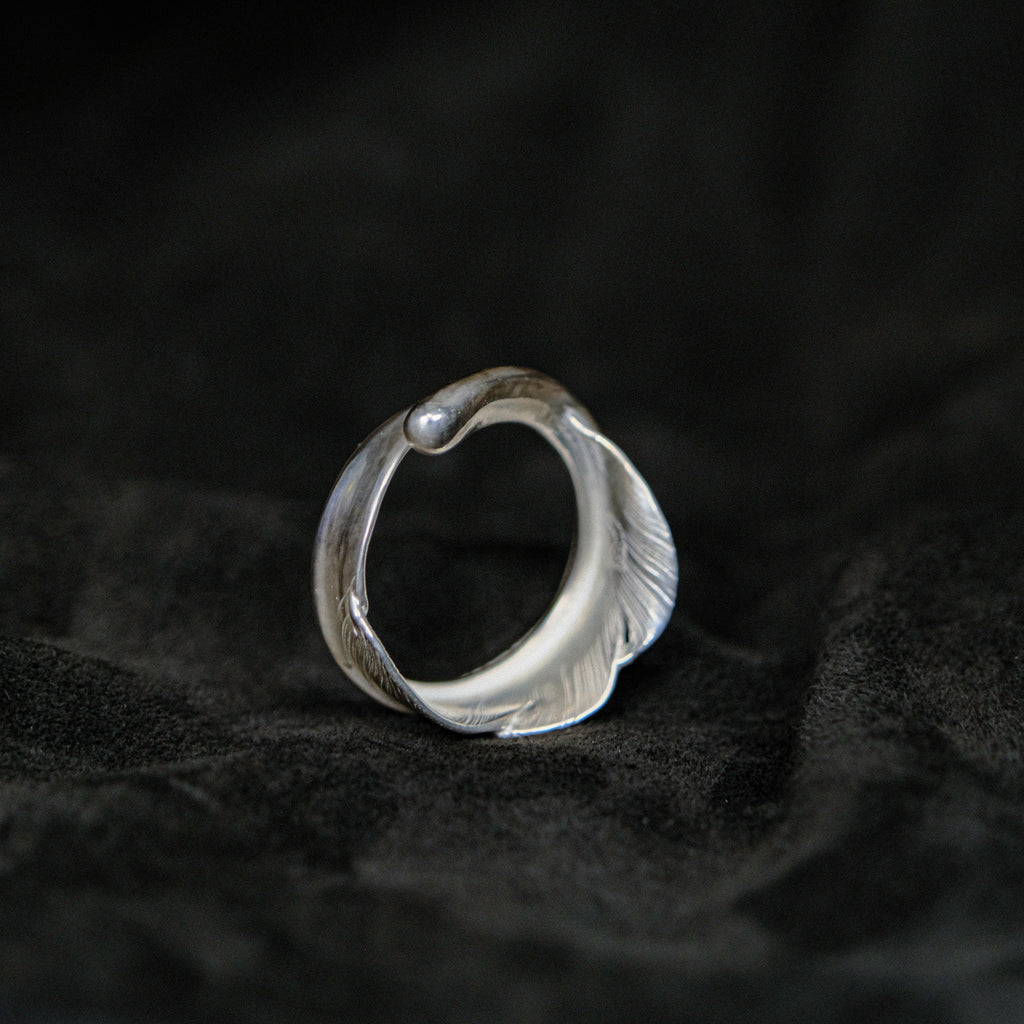 Larry Smith Natabane Feather Ring