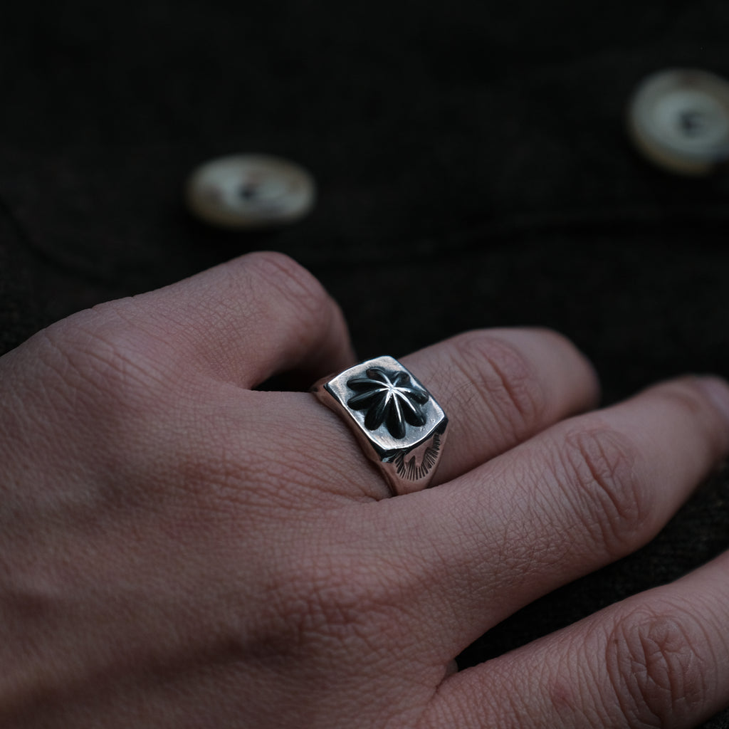 Larry Smith Square Shell Ring