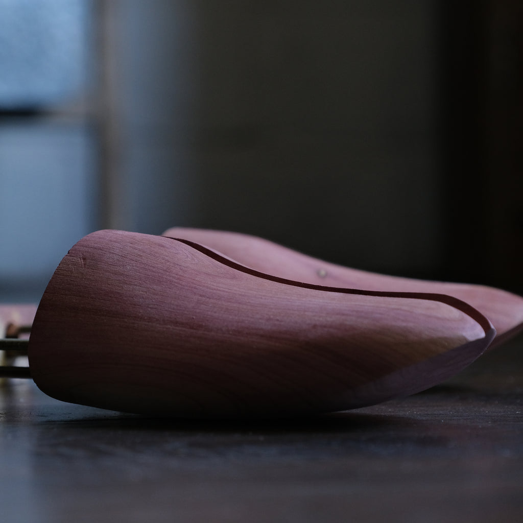 BROGUE Cedar Wood Shoe Tree