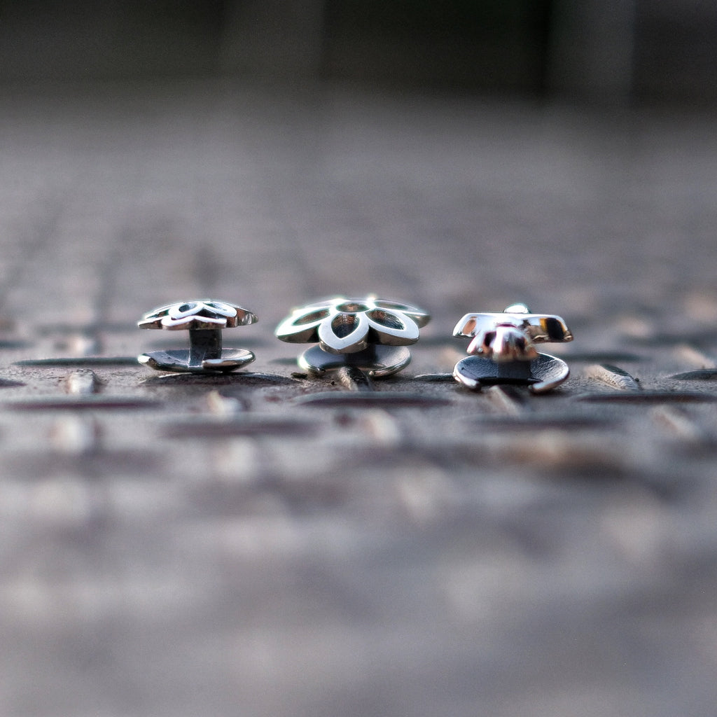 GOOD ART HLYWD Boutonnière Pins