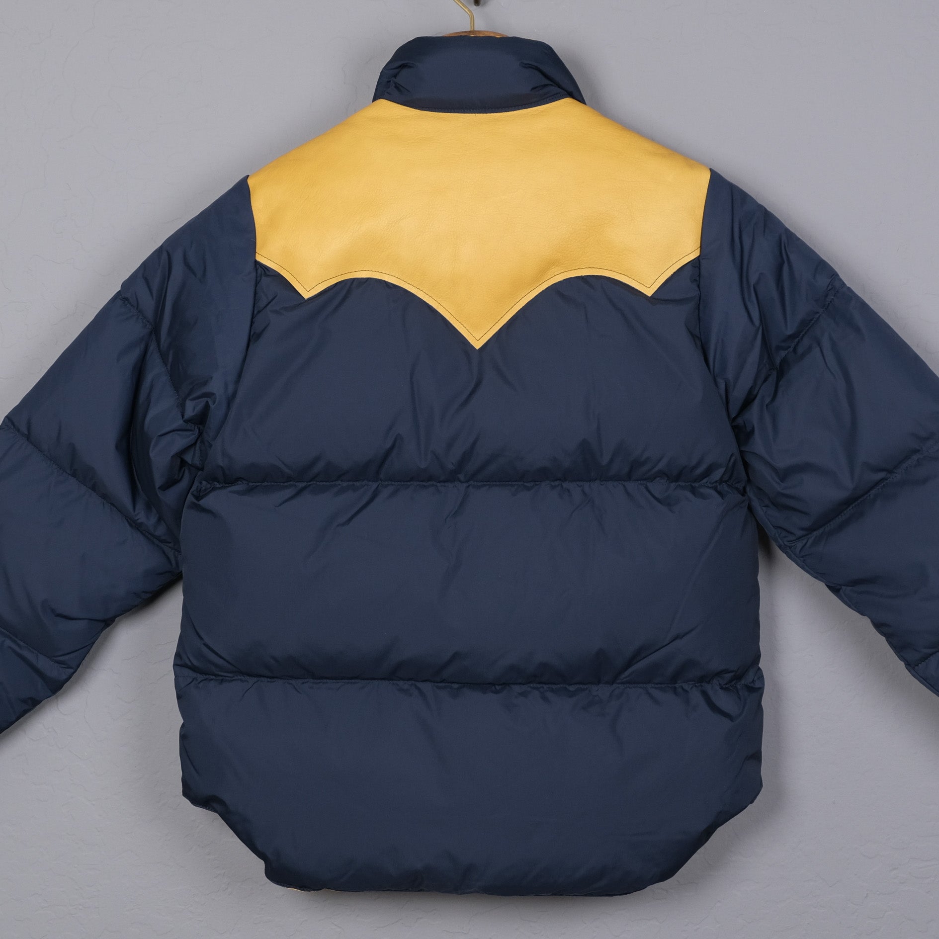 Rocky Mountain Down Jacket (Navy) – BROGUE