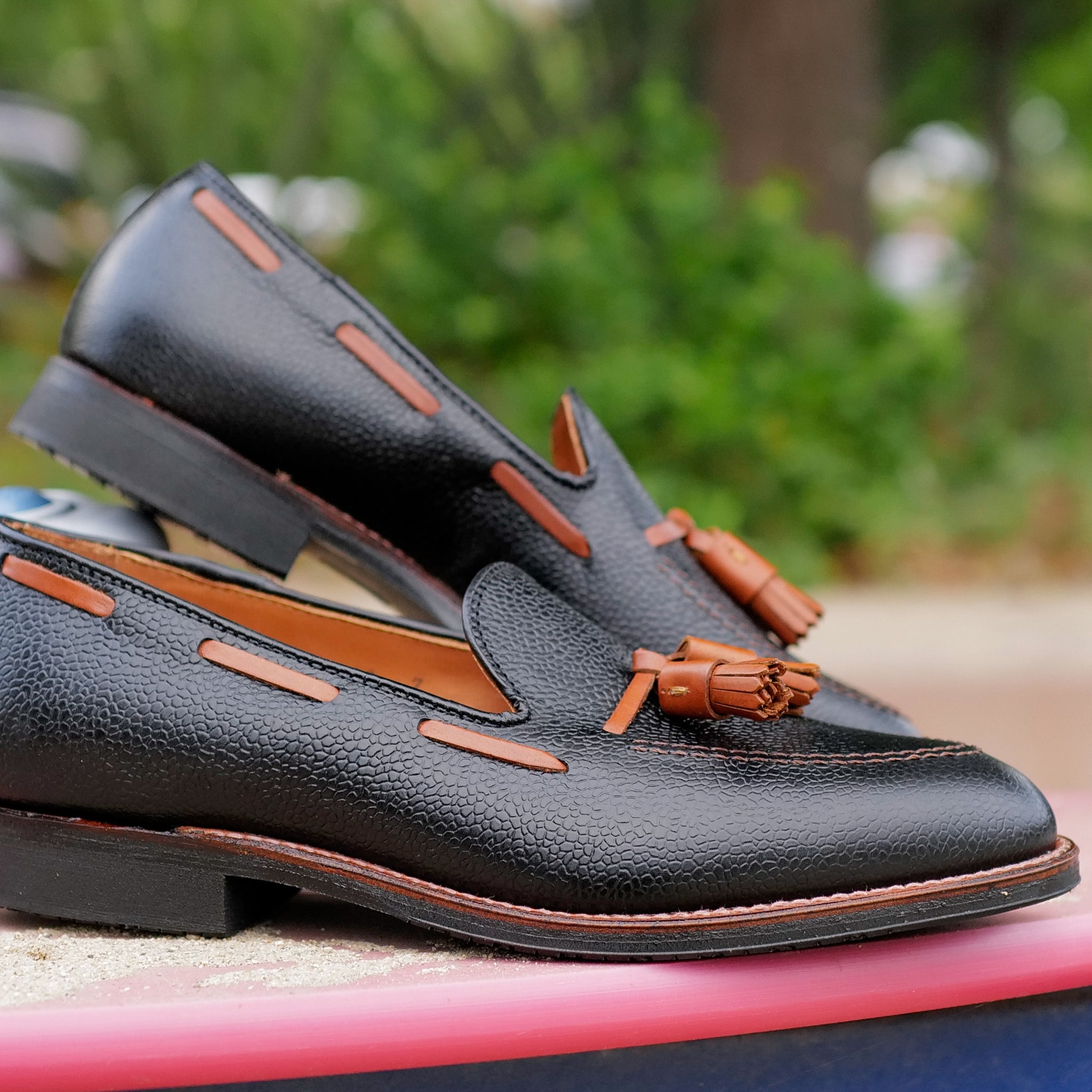 Full brogue wing tassel loafer with fringe – Saint Crispin's